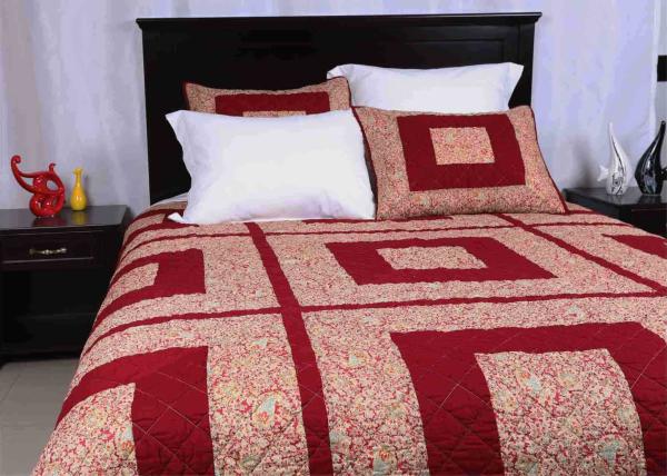 Polyester / Cotton Bedspread And Coverlets Machine Quilting With Different Size