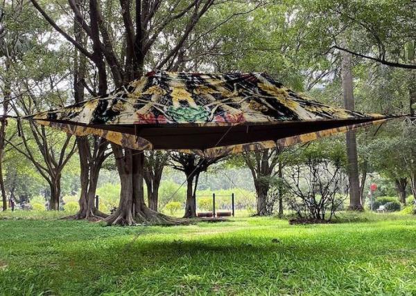 400*300*90CM Lightweight Camouflage Waterproof 150D Oxford Triangle Hammock Tent For Outdoor Camping