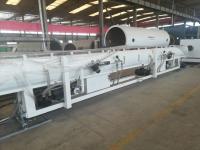 Pipe Ppu rigide dans la ligne de production de tubes pré-isolés