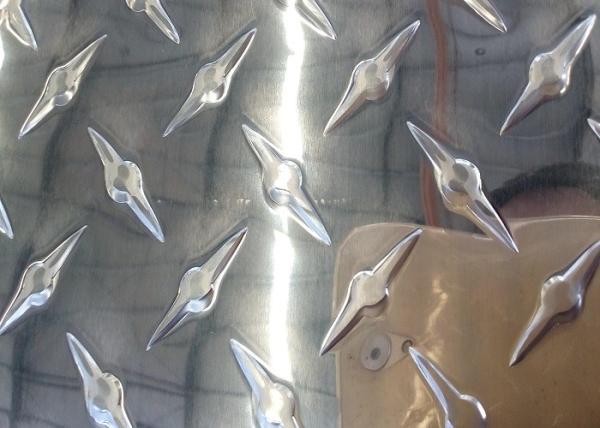 5052 H32 Aluminum Diamond Plate Thickness Custom For Commercial Vehicles