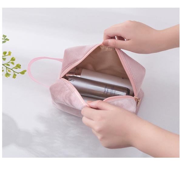 Soft-loop Style Velvet Pouch Bag for Custom Makeup and Personalised Bridesmaid Gifts