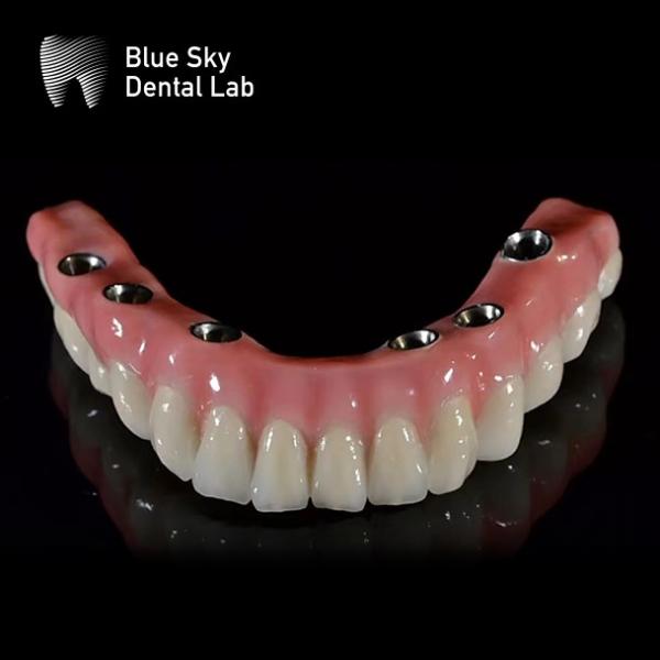 Personaliza el color de las cajas de instrumentos de implantación de superficie lisa