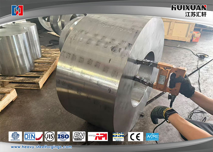 Forged ASTM DIN GB Oil Cylind Hydraulic Cylinder