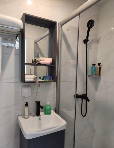 BOX SPACE Luxo 3 andares Container Hotel, aluguel de estudantes Container Apartamento com banheiro e móveis