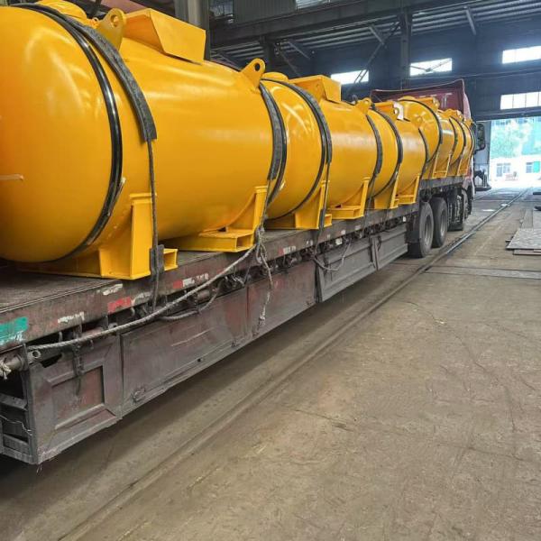 16MnDR Stockage de matériaux Réservoir hydraulique à pression horizontale 10 mm de coque intérieure et 0,788Nm3/S Capacité de ventilation sûre