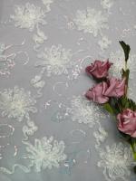 La couleur de gradient a brodé la broderie attachante de paillette de tissu de dentelle