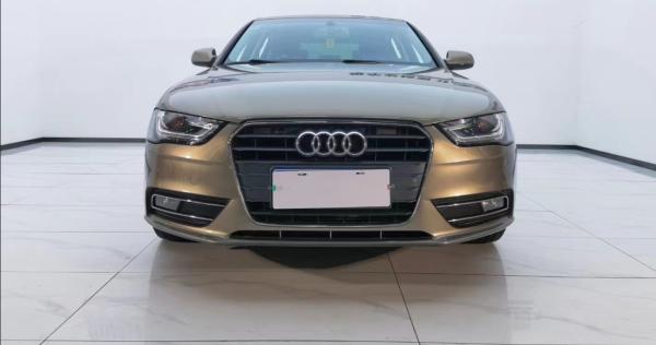 Do preto Midsize do carro da edição do conforto de Audi A4 2.0T assentos elétricos bilaterais interiores