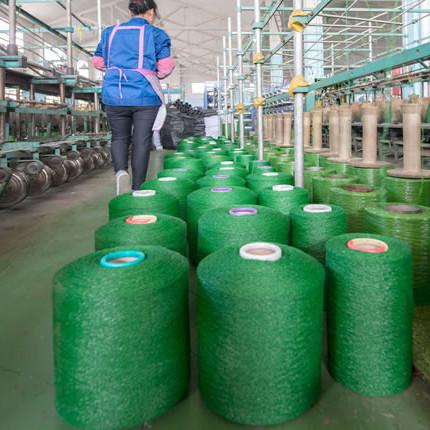 Natural Feeling 35mm 40mm Artificial Grass For Playground Soft Sheet Scenery