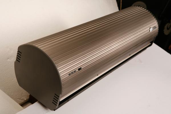High Powered Golden Brown Entryway Cooling Air Curtain With SASO