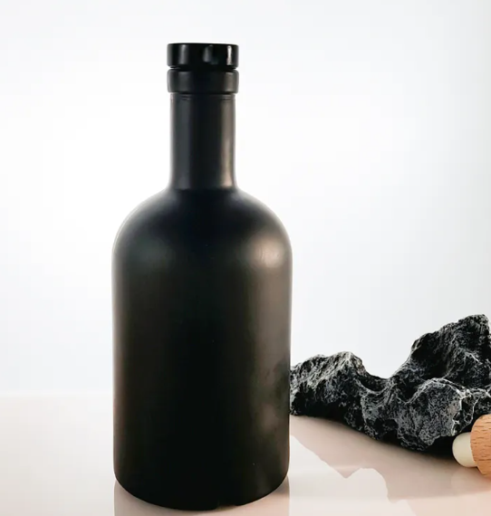 Чистая стеклянная бутылка с водкой 50 мл 100 мл 200 мл 375 мл 500 мл 750 мл 1000 мл