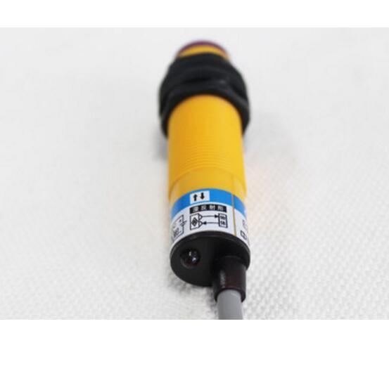 E3F-DS30Y2 diffuse photoelectric switch sensor AC adjustable wire NC,