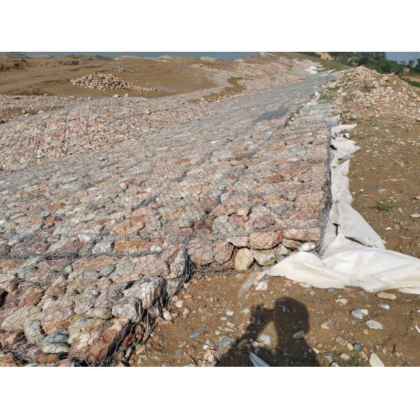 6*8, заполненный камнем провод металла 8*10,10*12 Gabion арретируют для предохранения от размывания почвы или берег реки берега реки