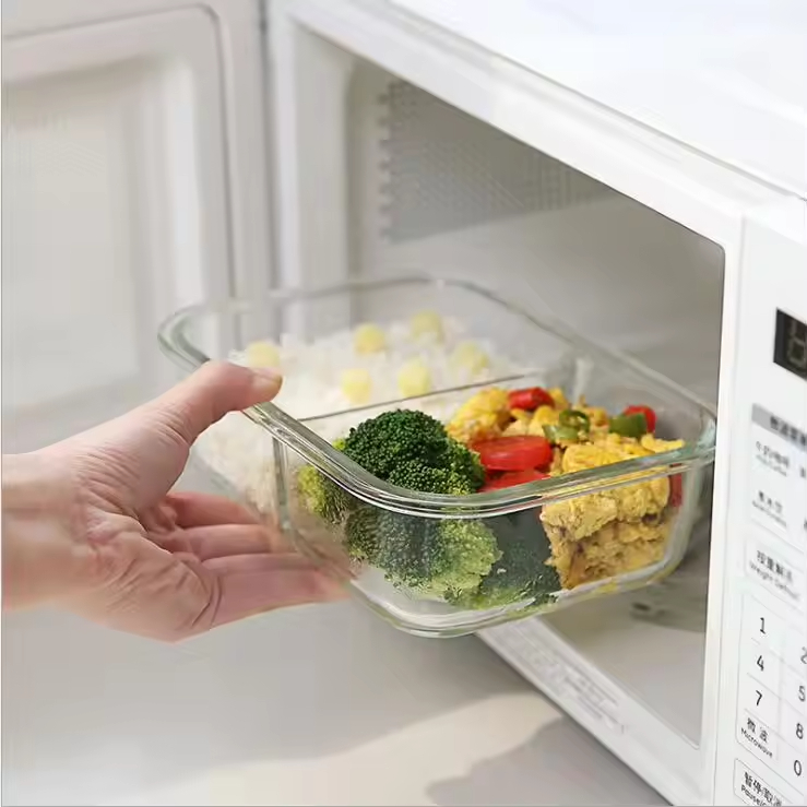 High Quality 2 Compartment Glass Lunch Box with Lids Microwavable Food Storage Containers for Kitchen Use