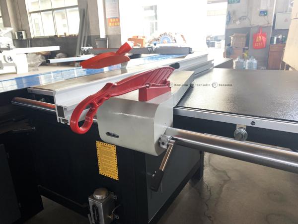 3200mm Industrial Table Panel Saw Horizontal Wood Plank Cutting Machine Precision