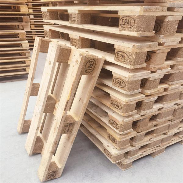 Armazém de pallets de madeira de pinho Logística Transporte Euro-paletes de madeira
