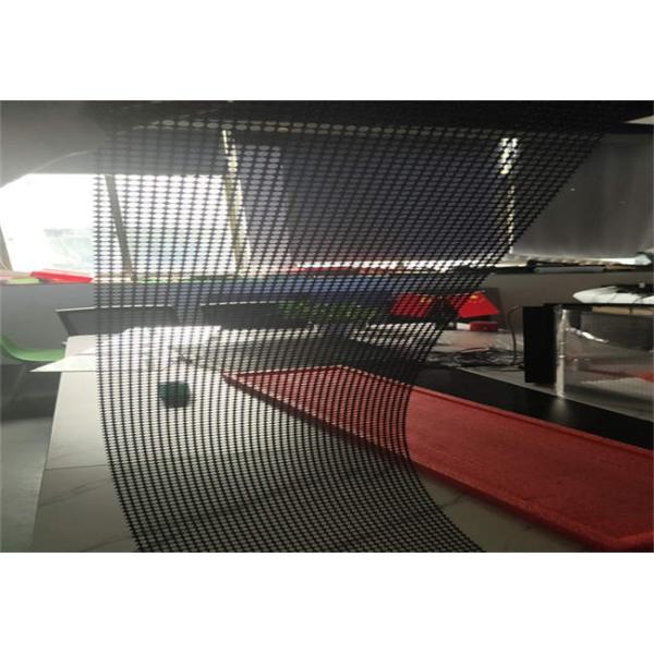 Affichage LED à grille SMD2020 60% de transparence et de luminosité pour la publicité dans les centres commerciaux