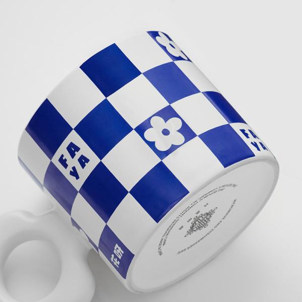 Minimalist Design Style Valentine'S Day Ceramics With Customized Options And Floral Pattern