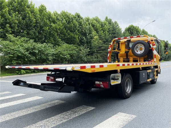 One To Two Heavy Duty Wrecker 5 Tons Platform Wrecker Truck 4x2