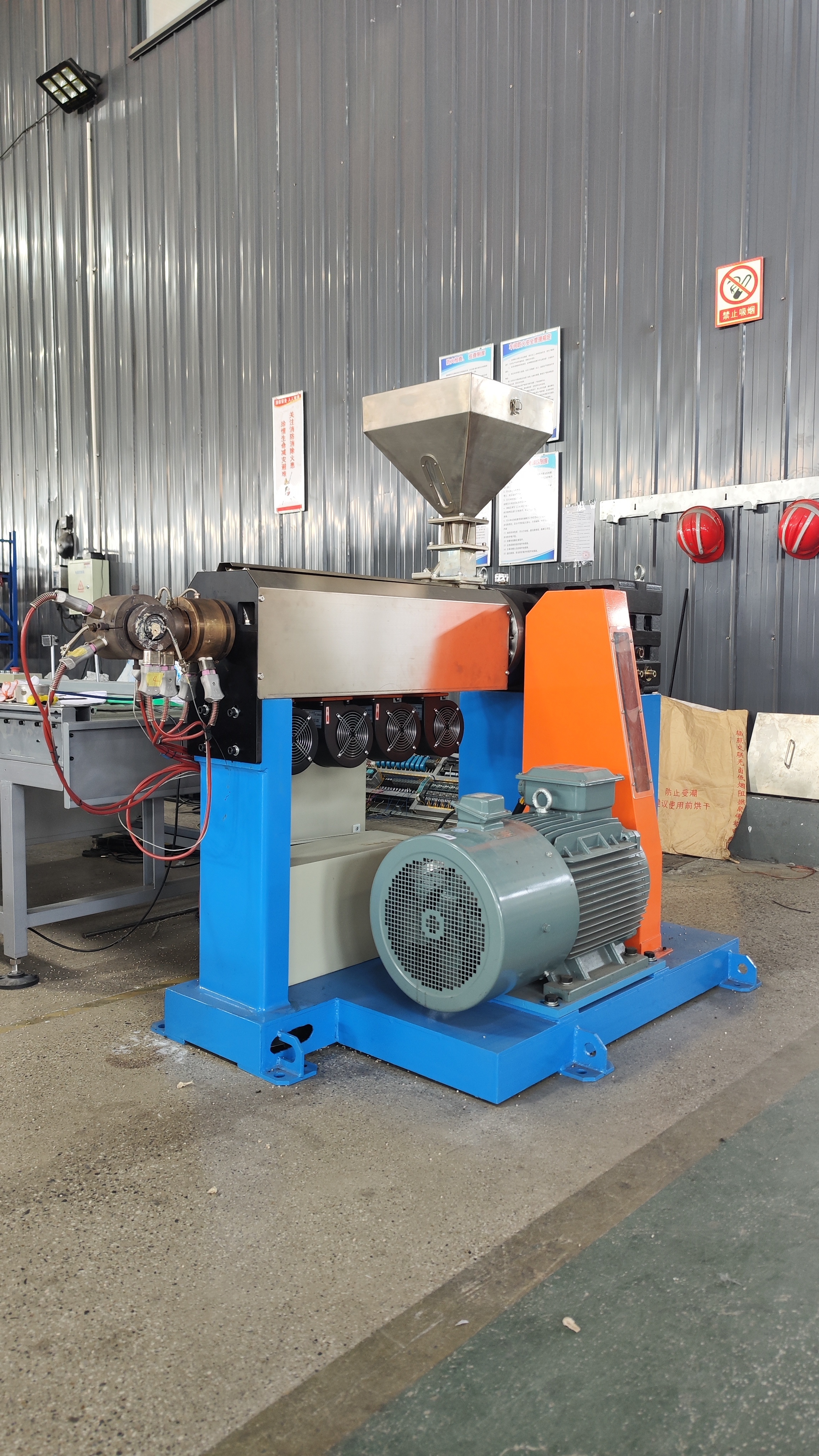 PEEK Extrusion Main Machine with High-Temperature Resistance Precise Temperature Control and Stable Operation for Wire Extrusion