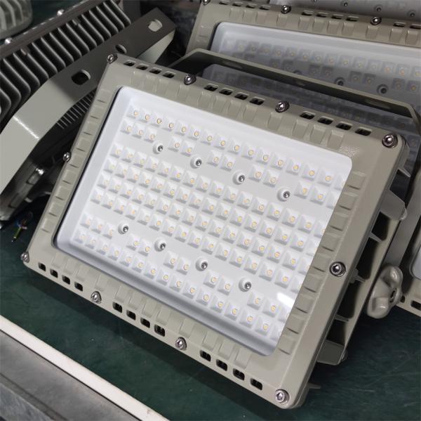 ATEX Explosion Proof 200W LED Flood Light 50000Hrs 130Lm/W 120° Beam 60°/90° Opt Waterproof Ip66 3 Time Zone 2/21/22