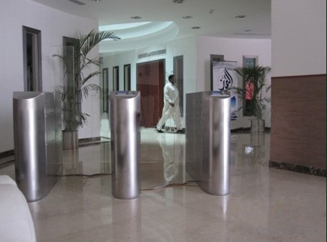 Турникетов входа метро аэропорта дизайн формы умных стеклянных славный