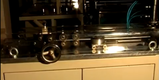 Машина бумажного ядра автоматическая герметизируя Закрутк-на фильтре для масла делая машину