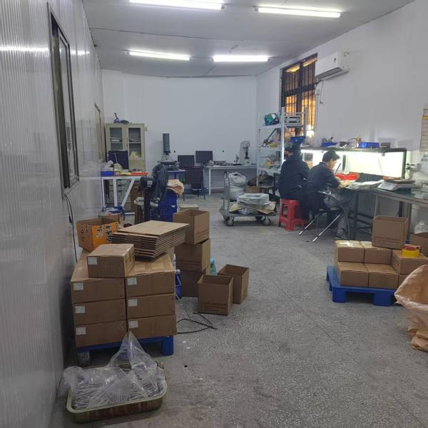 Copper Square Neck Head Screws #8-32 Fine Teeth Screws For Electronic Equipment