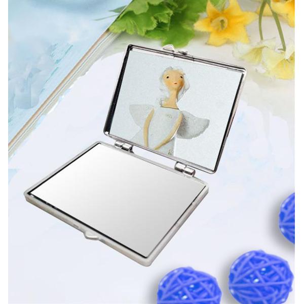 Every day Fashion Design Style Small Folding Heart Shaped Cosmetic Fold Vanity Mirror