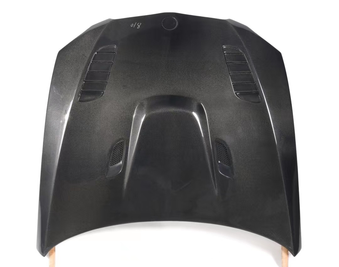 Lightweight Carbon Fiber Hood for BMW E92 M3 V Modification Durable and Year 2005-2013