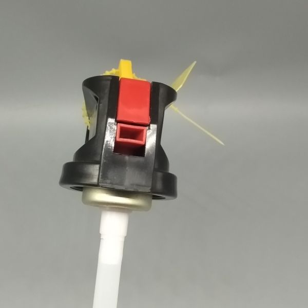 All-Climate Performance Male Fire Extinguisher Valve for Arctic and High-Temperature Environments with Thermal Stability