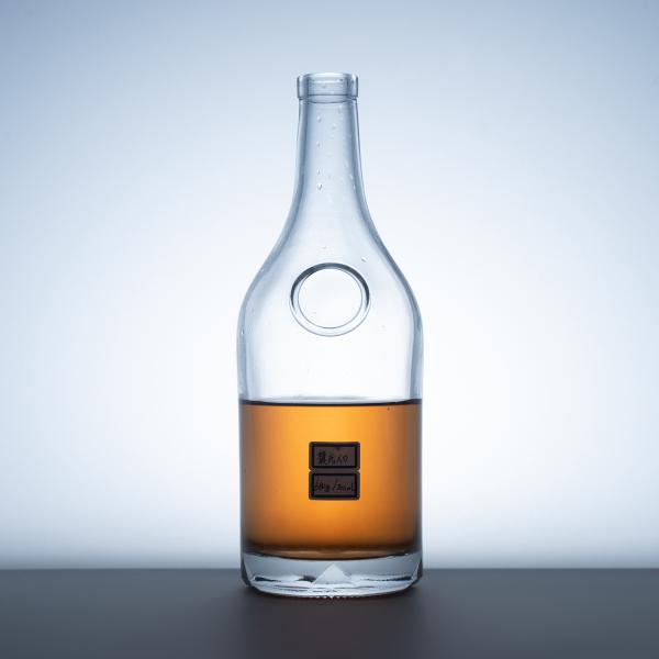 Cork Sealing Type 750ml Glass Empty Bottles for Fancy Liquor in Super Flint Material