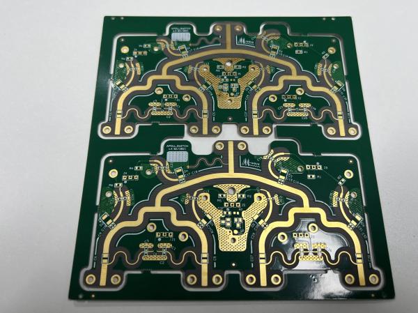 E-car Rogers PCB Board with 1.6mm Thickness and 2-layer Design