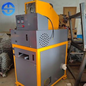 3kw Power Voltage 220V Copper Cable Wire Granulator With 50-70kg/H