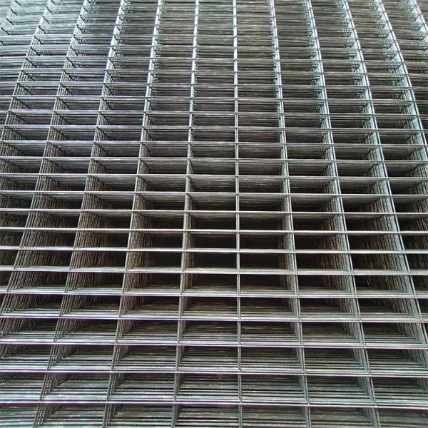 Manufacture Silver Square Hole Welded Wire Mesh Fence Panel for Customizable Options