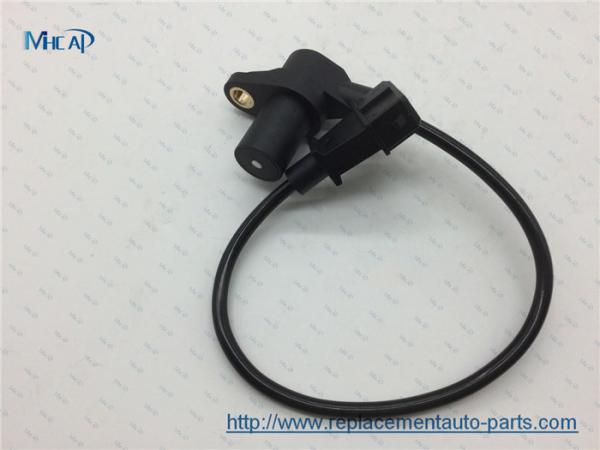 Replacing Crankshaft Position Sensor Parts For Fiat Iveco Lancia 7799033 0261210115 7756925