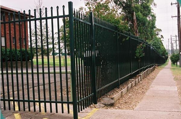 Pressed spear top black powder coated steel fencing / iron fence