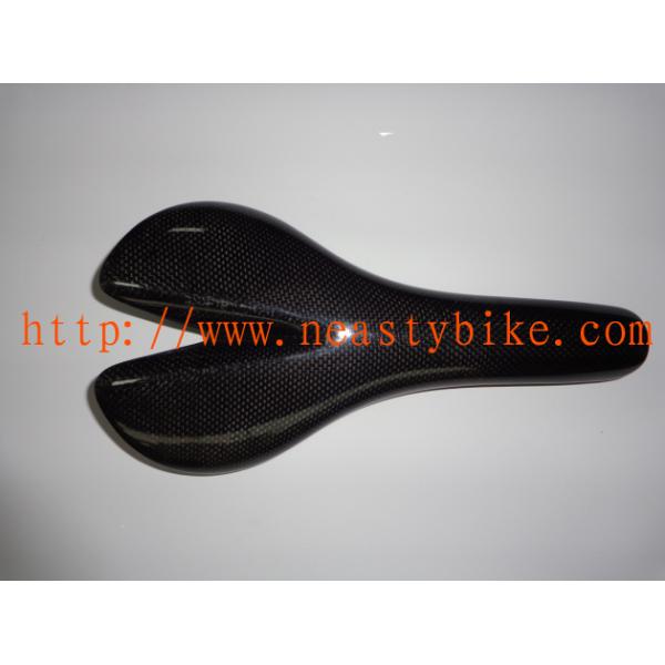 SA-NT11 bicycle parts carbon fiber saddle road saddle 3K carbon saddle only 102g