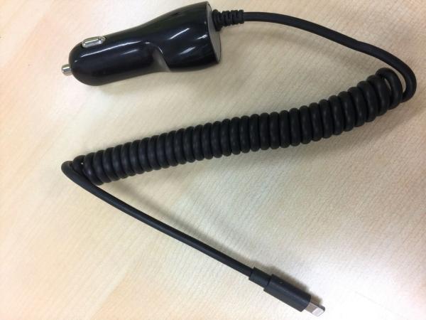 DC 12V -24V Iphone Lightning Cable Car Charger With Coil Cable MFI Certificate