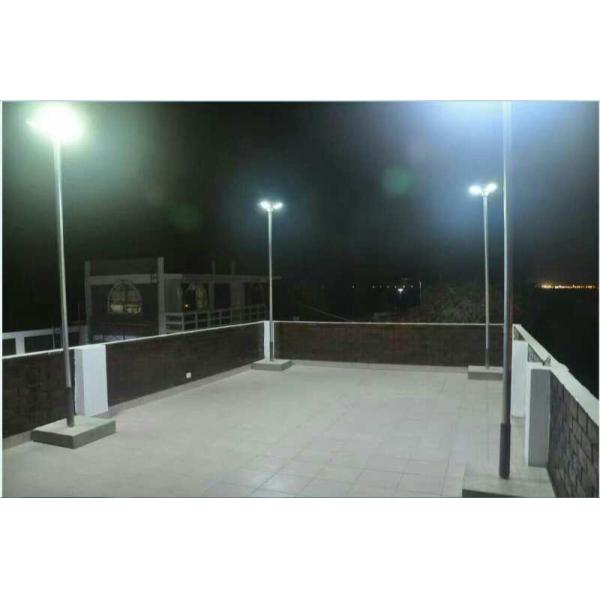 360 Degree Lighting 135LM 420WH 12.8V Battery Solar Powered Road Lights