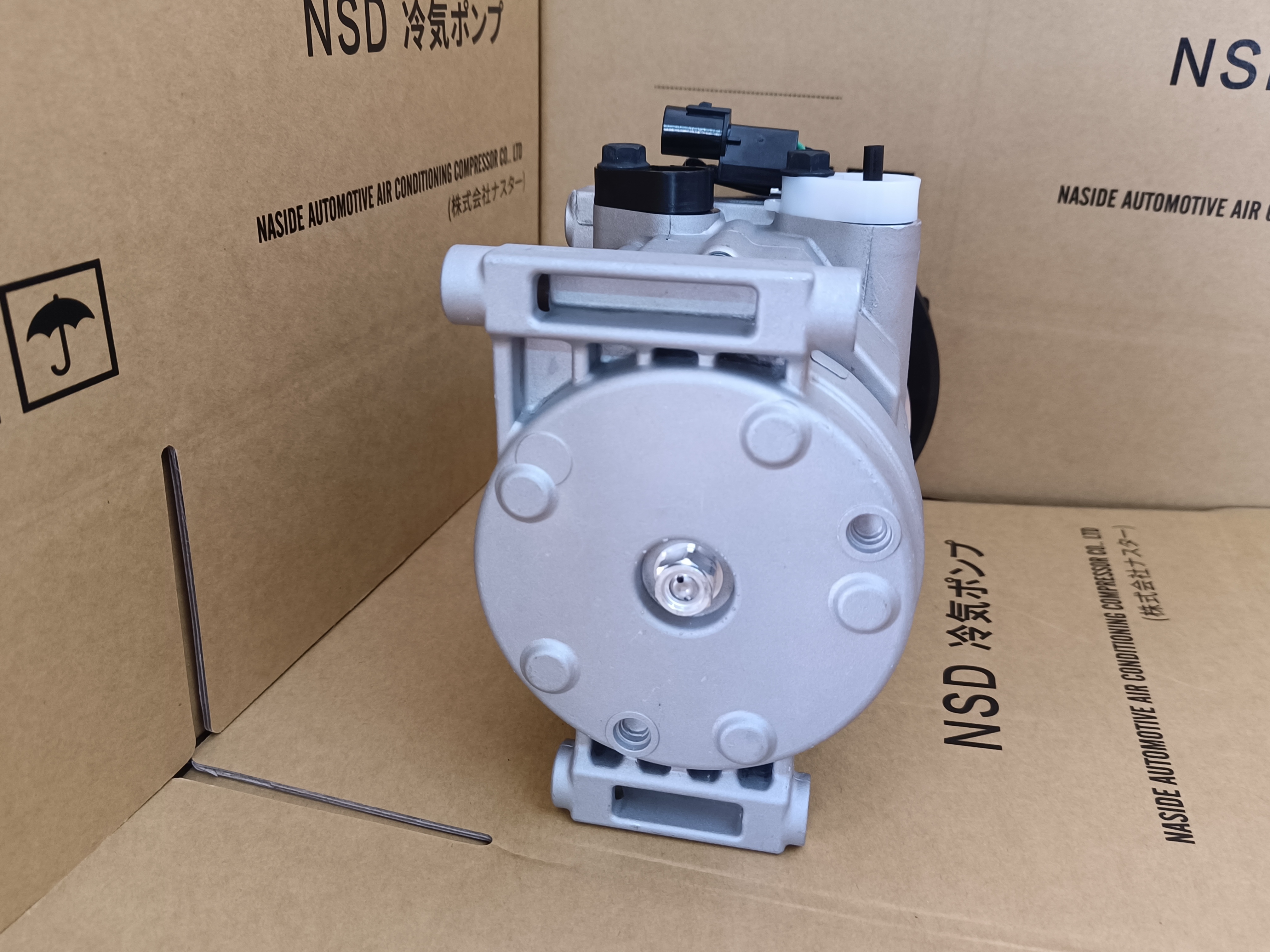 Auto AC Conditioning Compressor For Hyundai Kia mini bus 9925058120 SP20 12V/24V