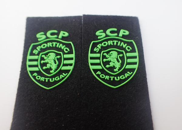 Gravado sentido de suportação os remendos feitos sob encomenda de borracha da roupa da injeção