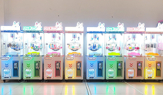 Большой воин Монеты-управляемые краны машины Синяя игра Звездная любовь клип-машина