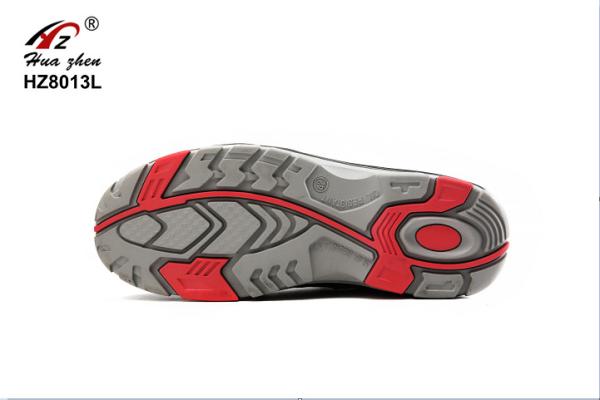 Alkali Resistant Rubber Safety Shoes Anti Inpact 200J For Europe Market