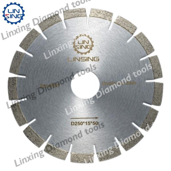 Sintered Diamond Saw Blades for Granite Cutting Customized Support Short-teeth Type