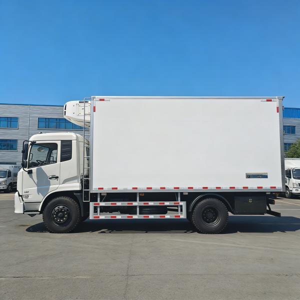 Hot Sale 7.8cbm Van Ice Cream/Sea Food Freezer Vehicle 9tons Refrigerator Truck