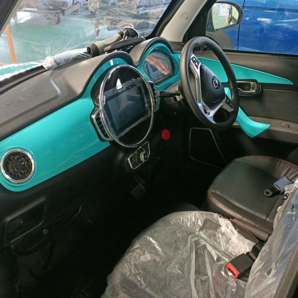 Мощный маленький гибридный автомобиль Интеллектуальный четырехколесный электромобиль для взрослых