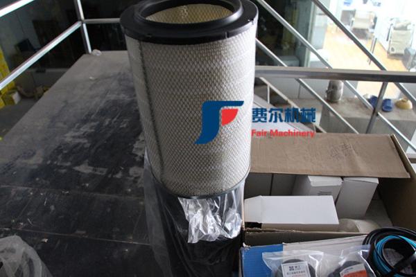 K2440 Yuchai Spare Parts 612600114993 Engine Air Filters For Wheel Loader