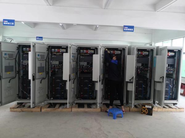 IP55 Armário de armazenamento de energia de reserva de bateria exterior para fábrica ferroviária do governo