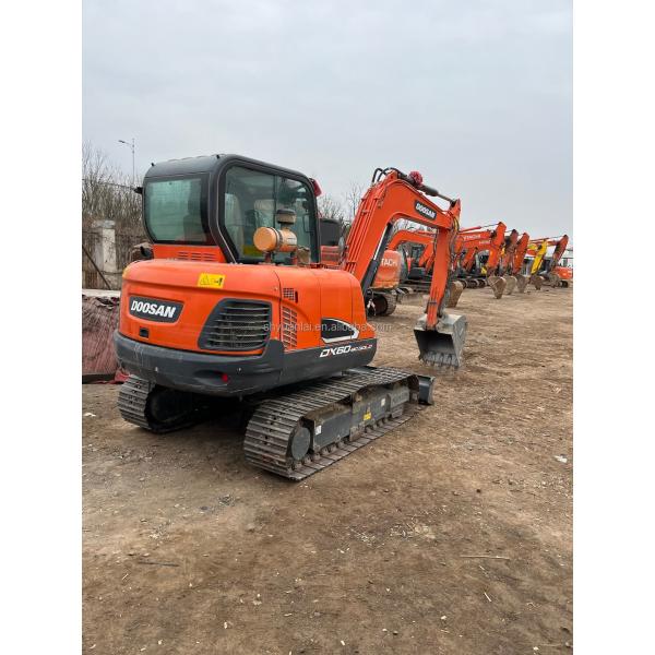 Вторая рука экскаватор DOOSAN DX60 и энергосбережение для дробления использованных ручных экскаваторов