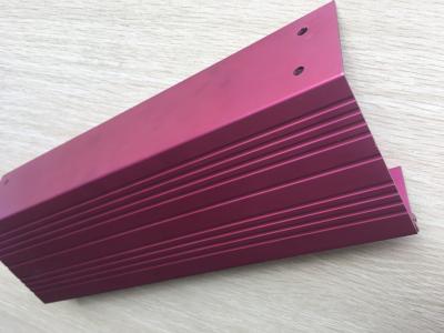 Pique perfis de alumínio padrão anodizados da extrusão com perfuração e batida do CNC
